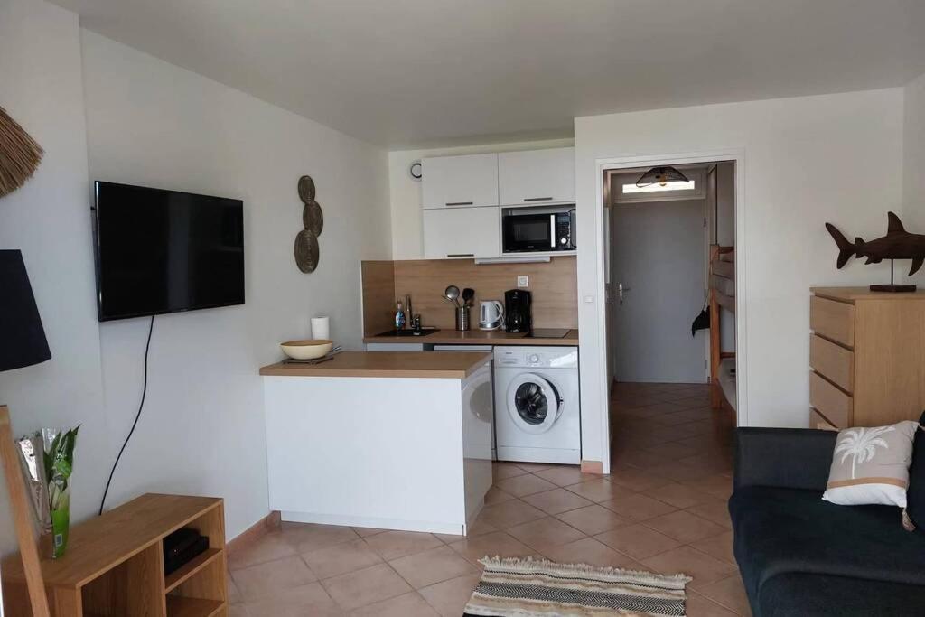 Magnifique Studio A 50M De La Plage De Cavaliere - Studio Tamarindo Le Lavandou Bagian luar foto